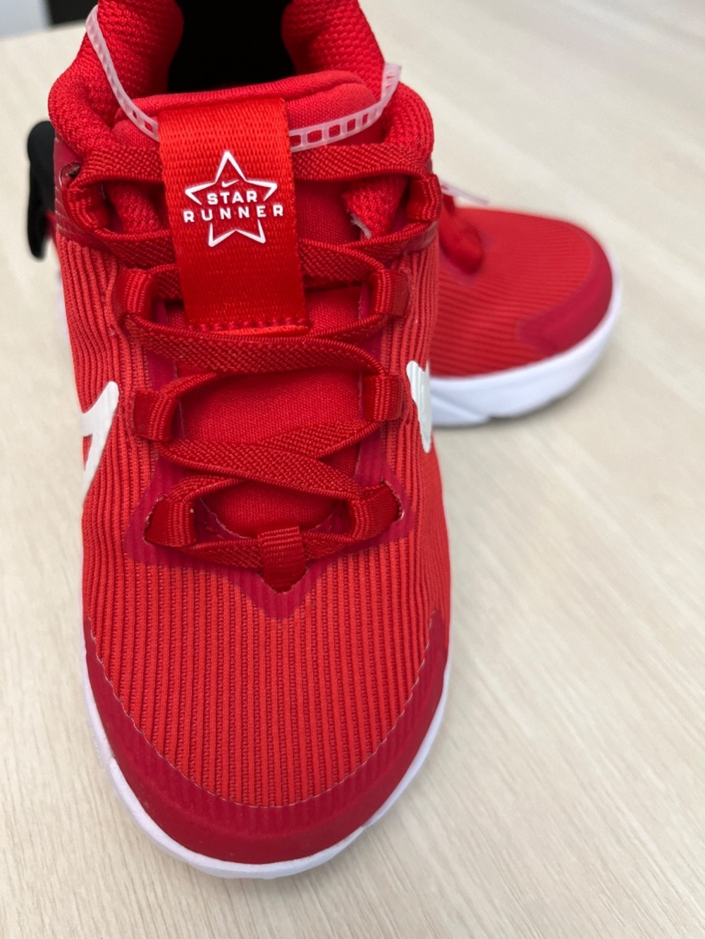 New Unisex Toddler Kids Star Runner 4 Casual Sneakers - Picture 2 of 8